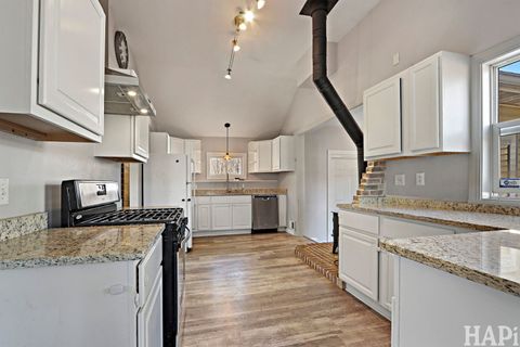 Tiny photo for 42522 N Lake Avenue, Antioch, IL 60002 (MLS # 12590593)