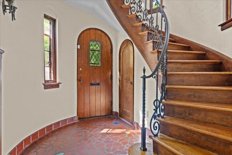 Tiny photo for 2401 Lawndale Avenue, Evanston, IL 60201 (MLS # 12734782)