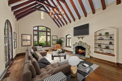 Tiny photo for 2401 Lawndale Avenue, Evanston, IL 60201 (MLS # 12734782)