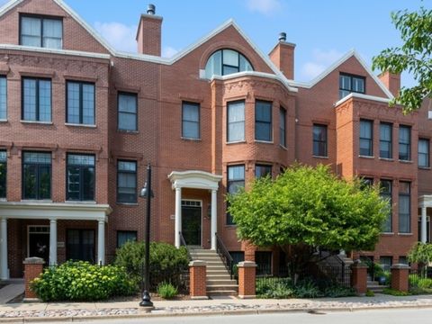 2016 Valor Court 1 Glenview IL 60026