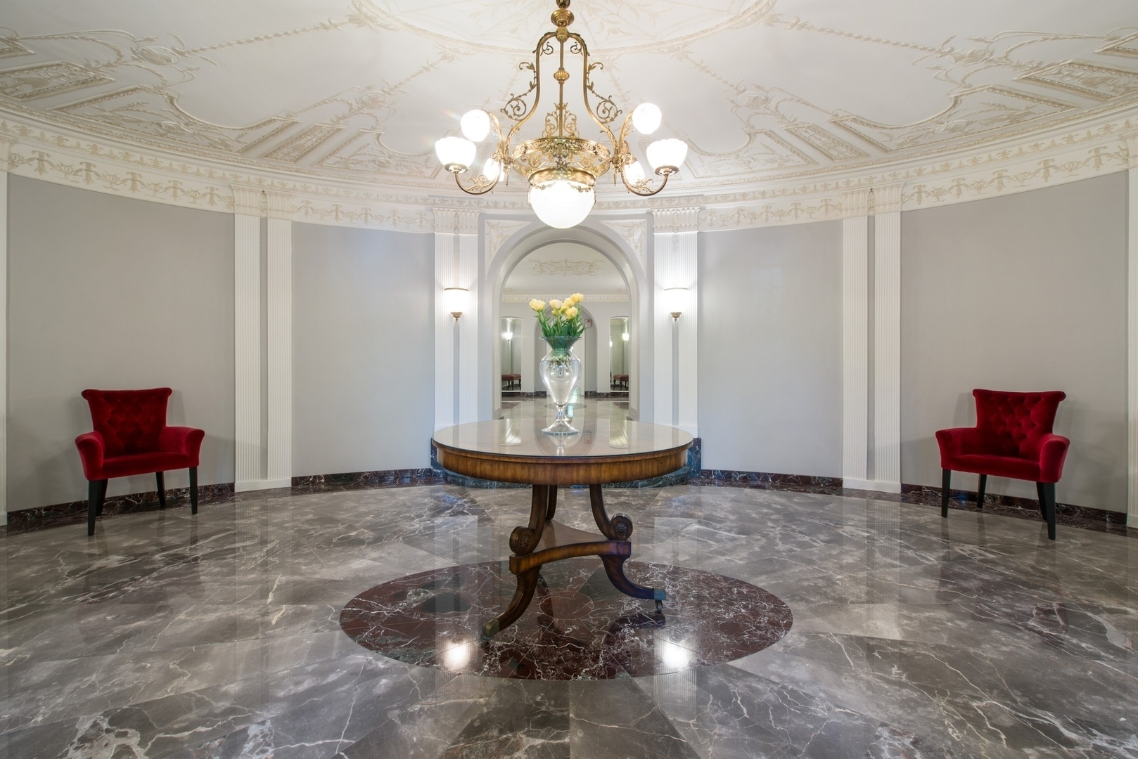 2130 N Lincoln Park West 9N