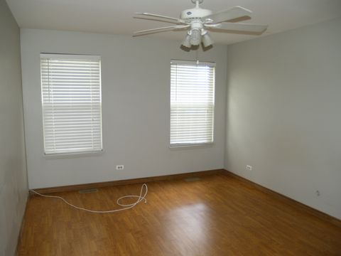 Tiny photo for 290 Green Knoll Lane #290, Streamwood, IL 60107 (MLS # 12454006)