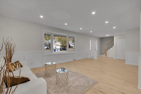 Tiny photo for 1109 71st Street, Darien, IL 60561 (MLS # 12553014)