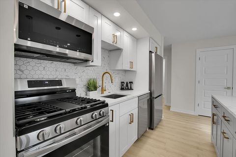 Tiny photo for 1109 71st Street, Darien, IL 60561 (MLS # 12553014)