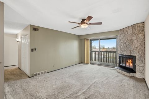 Tiny photo for 13615 Royal Court #309, Crestwood, IL 60418 (MLS # 12622286)