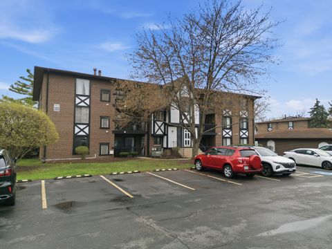 Tiny photo for 13615 Royal Court #309, Crestwood, IL 60418 (MLS # 12622286)