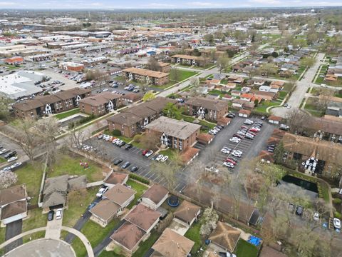 Tiny photo for 13615 Royal Court #309, Crestwood, IL 60418 (MLS # 12622286)