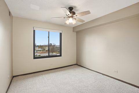 Tiny photo for 13615 Royal Court #309, Crestwood, IL 60418 (MLS # 12622286)