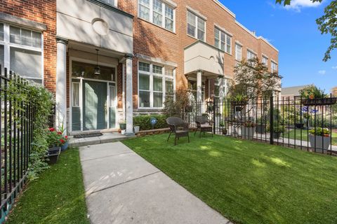 Photo of 5230 S University Avenue #D, Chicago, IL 60615 (MLS # 12502223)