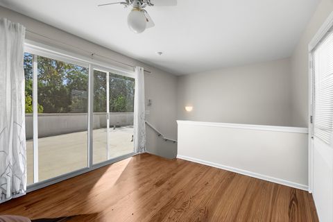 Tiny photo for 5230 S University Avenue #D, Chicago, IL 60615 (MLS # 12502223)