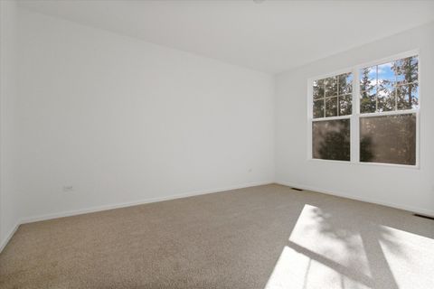 Tiny photo for 40 Tournament Drive, Hawthorn Woods, IL 60047 (MLS # 12491607)