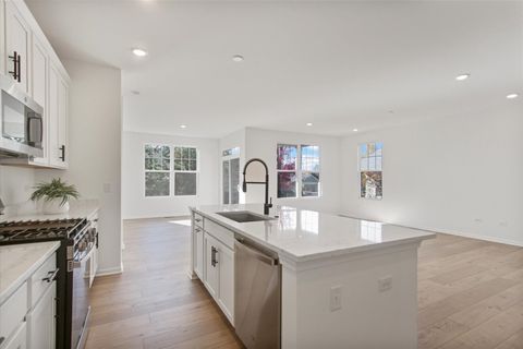 Tiny photo for 40 Tournament Drive, Hawthorn Woods, IL 60047 (MLS # 12491607)