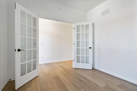 Tiny photo for 40 Tournament Drive, Hawthorn Woods, IL 60047 (MLS # 12491607)