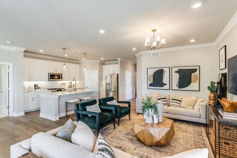 Tiny photo for 40 Tournament Drive, Hawthorn Woods, IL 60047 (MLS # 12491607)