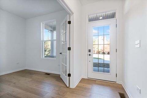 Tiny photo for 40 Tournament Drive, Hawthorn Woods, IL 60047 (MLS # 12491607)