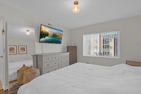 Tiny photo for 5351 N East River Road #202, Chicago, IL 60656 (MLS # 12581803)