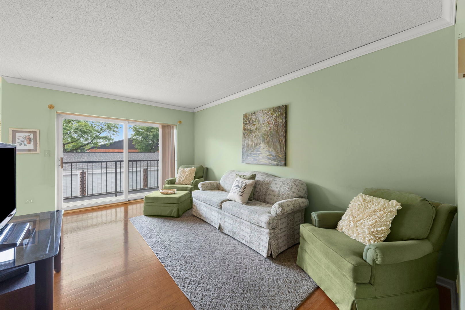 31 E Grove Street 201