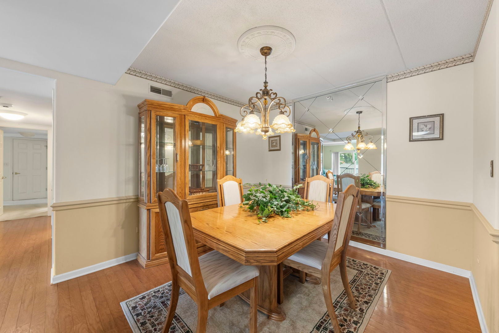 31 E Grove Street 201