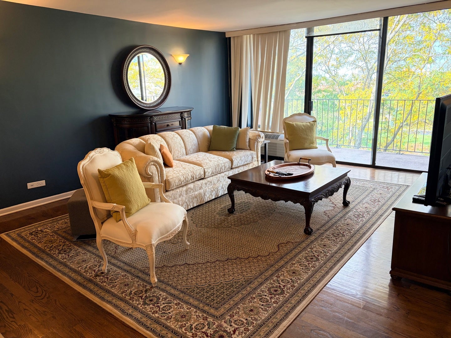 2000 Saint Regis Drive 7J
