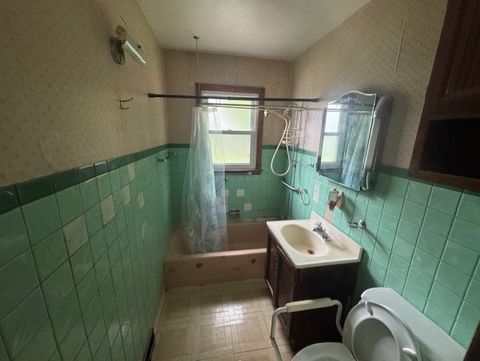 Tiny photo for 215 N Ohio Street, Aurora, IL 60505 (MLS # 12498829)