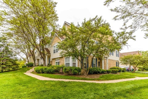 Photo of 1283 Georgetown Way, Vernon Hills, IL 60061 (MLS # 12719625)