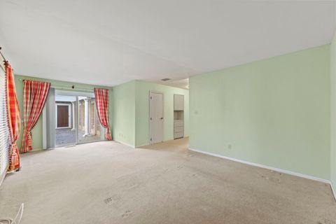 Tiny photo for 704 Saint Andrews Lane, Crystal Lake, IL 60014 (MLS # 12505801)