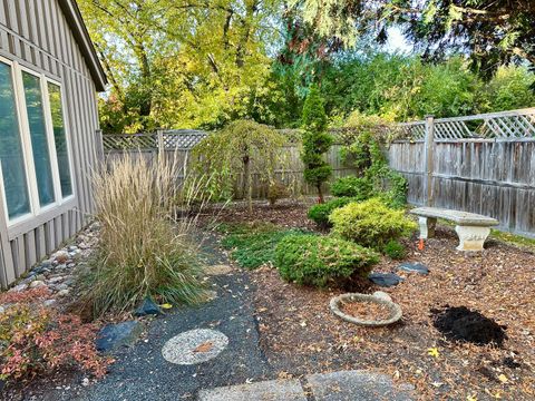 Tiny photo for 704 Saint Andrews Lane, Crystal Lake, IL 60014 (MLS # 12505801)