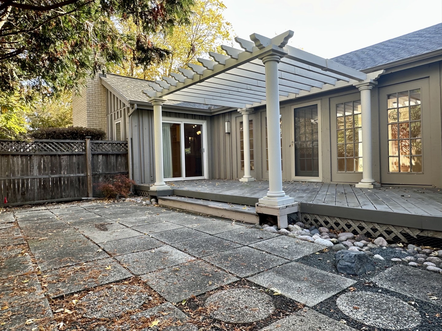 Crystal Lake, Illinois 60014, United States, 3 Bedrooms Bedrooms, ,3 BathroomsBathrooms,Residential,Active,236928