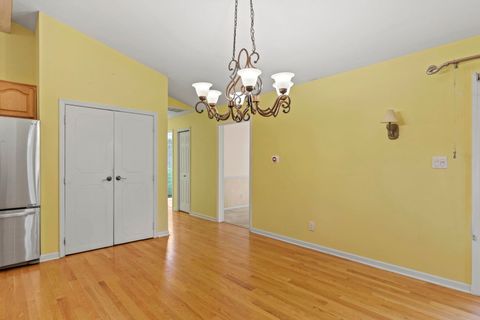 Tiny photo for 704 Saint Andrews Lane, Crystal Lake, IL 60014 (MLS # 12505801)