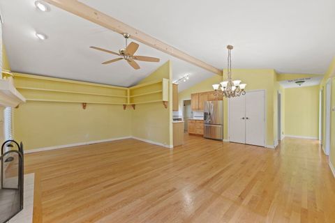 Tiny photo for 704 Saint Andrews Lane, Crystal Lake, IL 60014 (MLS # 12505801)