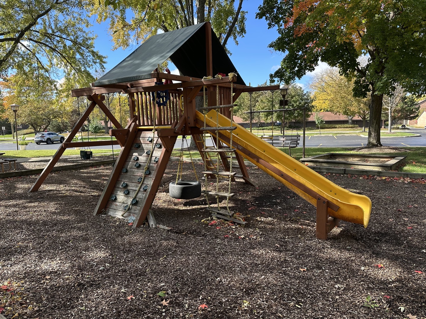 Crystal Lake, Illinois 60014, United States, 3 Bedrooms Bedrooms, ,3 BathroomsBathrooms,Residential,Active,236928