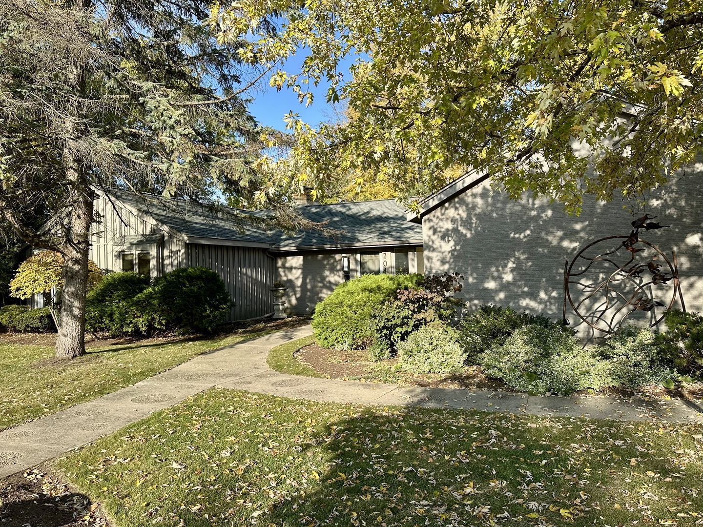 Crystal Lake, Illinois 60014, United States, 3 Bedrooms Bedrooms, ,3 BathroomsBathrooms,Residential,Active,236928