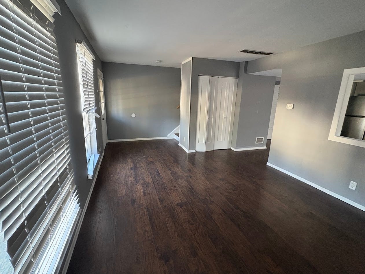 4W Fernwood Drive