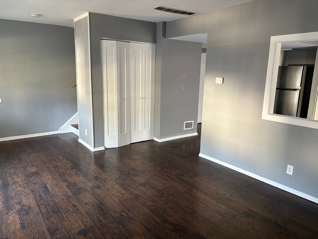 4W Fernwood Drive