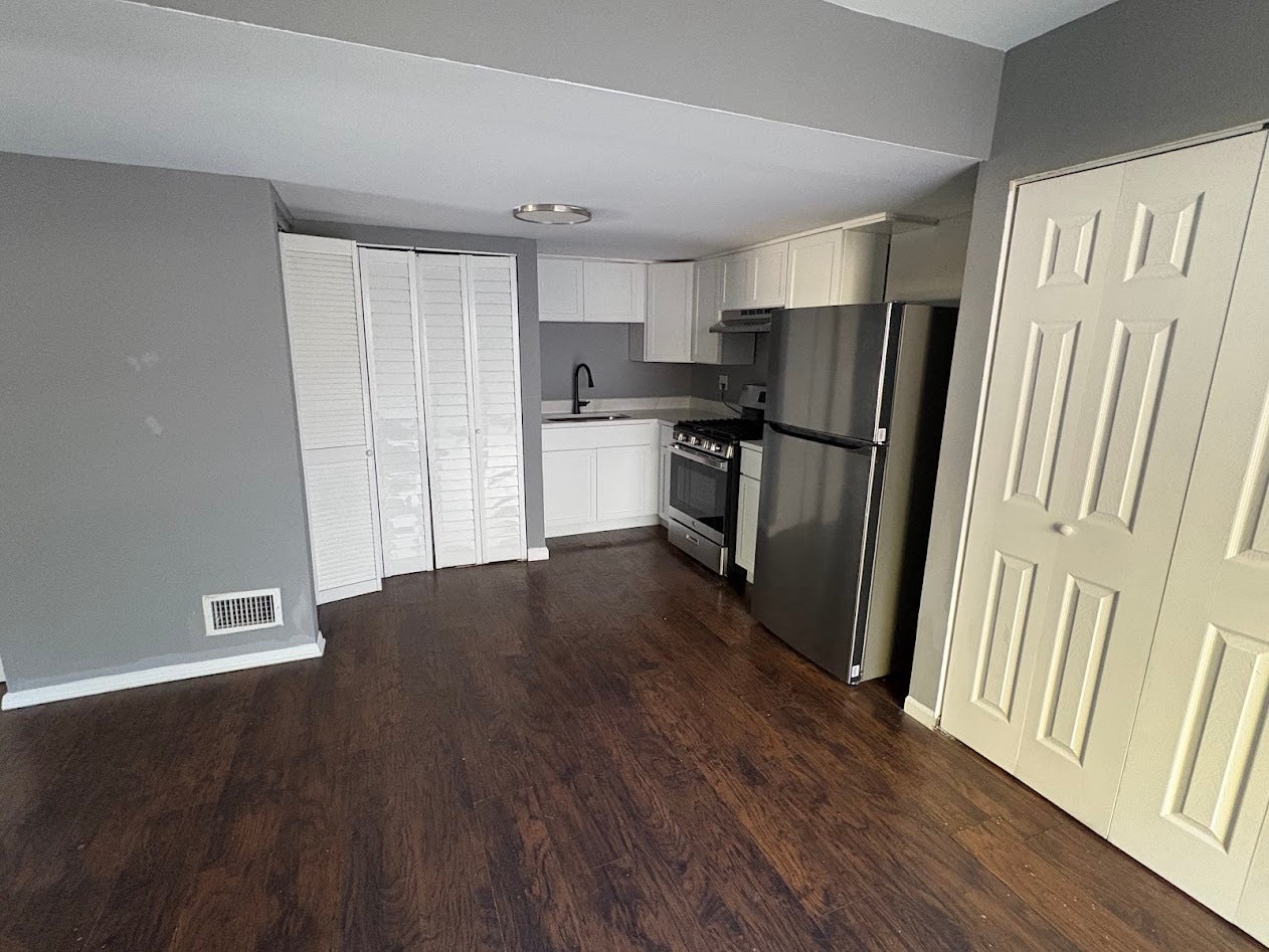 4W Fernwood Drive