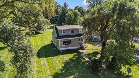 Tiny photo for 1725 E 158th Street, South Holland, IL 60473 (MLS # 12474605)