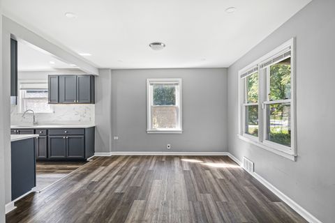 Tiny photo for 1725 E 158th Street, South Holland, IL 60473 (MLS # 12474605)