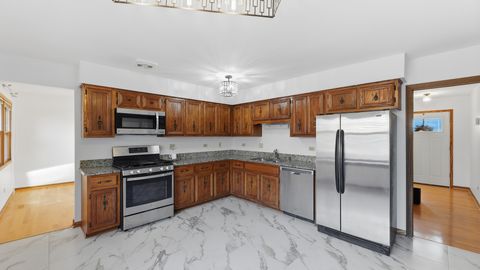 Tiny photo for 7104 Kidwell Road, Downers Grove, IL 60516 (MLS # 12441190)