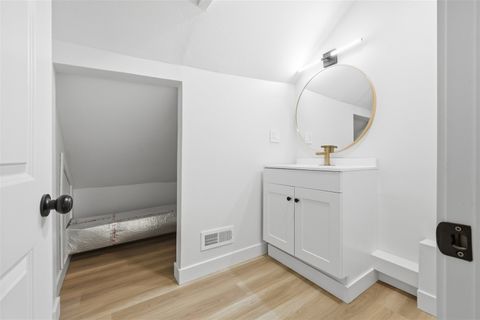 Tiny photo for 1022 W Taylor Street, Bloomington, IL 61701 (MLS # 12607706)