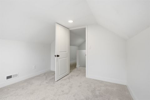 Tiny photo for 1022 W Taylor Street, Bloomington, IL 61701 (MLS # 12607706)