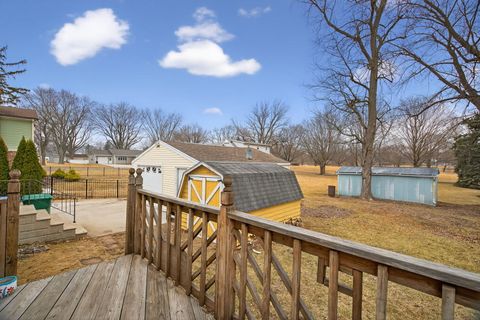 Tiny photo for 806 16th Street, Mendota, IL 61342 (MLS # 12585385)