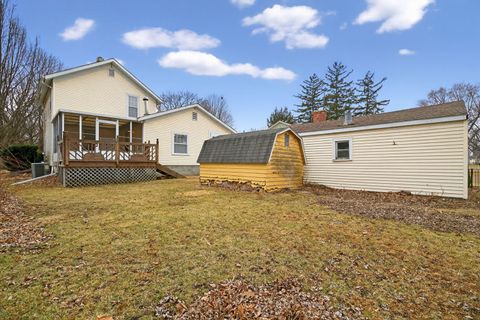 Tiny photo for 806 16th Street, Mendota, IL 61342 (MLS # 12585385)