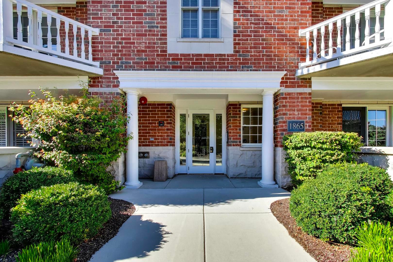 1865 Old Willow Road 224