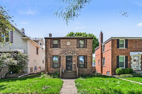 Photo of 4440 N La Crosse Avenue, Chicago, IL 60630 (MLS # 12651323)