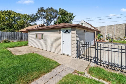 Tiny photo for 8420 W 83rd Street, Justice, IL 60458 (MLS # 12769896)