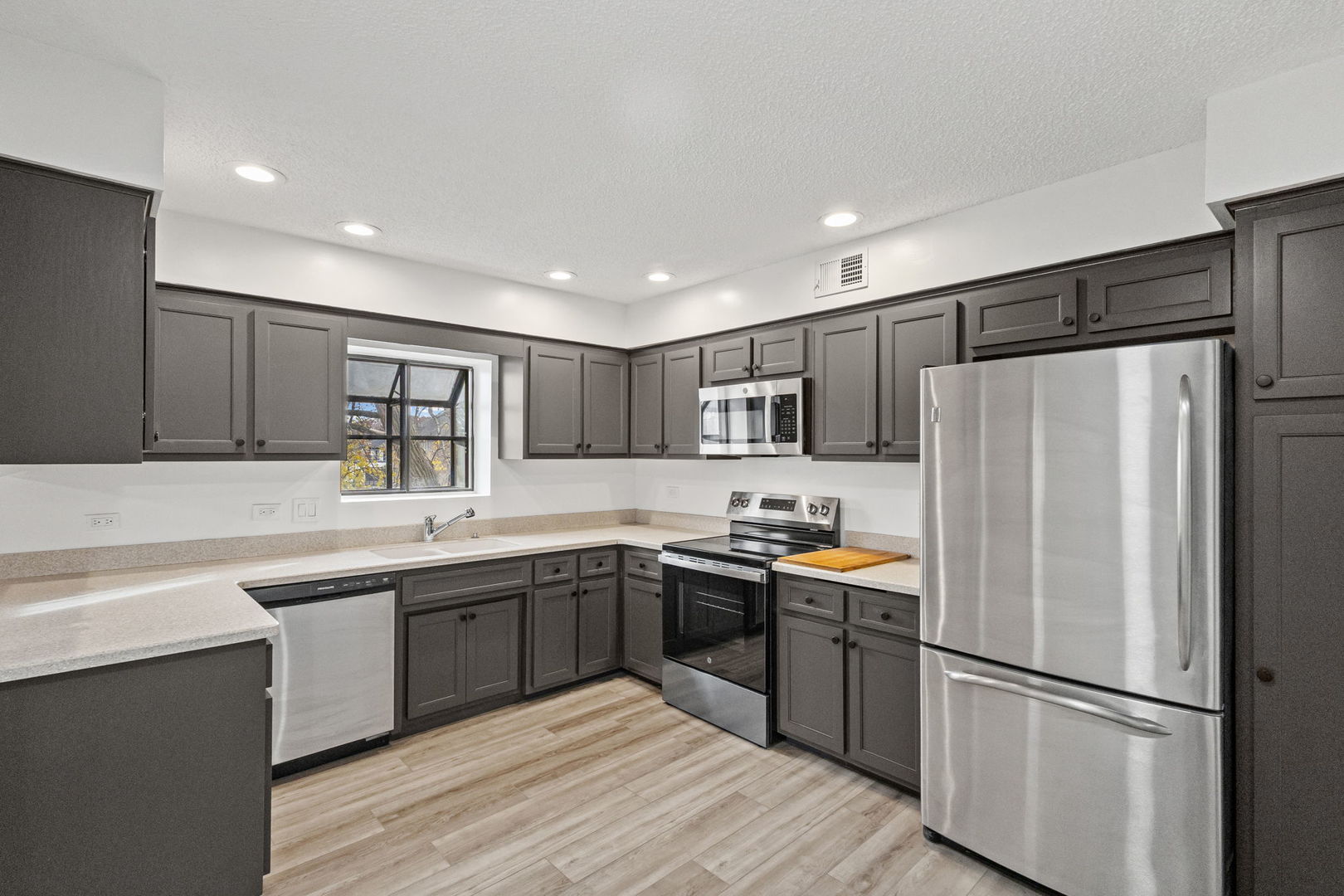 7978 S Garfield Avenue 206