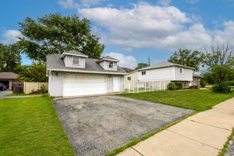 Photo of 15100 Kostner Avenue, Midlothian, IL 60445 (MLS # 12425321) Photo of 15100 Kostner Avenue, Midlothian, IL 60445 (MLS # 12425321)