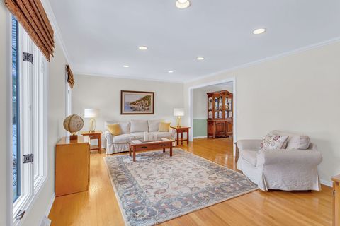 Tiny photo for 530 Mark Lane, Downers Grove, IL 60516 (MLS # 12541197)