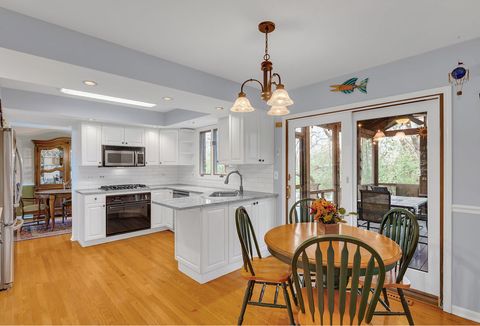 Tiny photo for 530 Mark Lane, Downers Grove, IL 60516 (MLS # 12541197)