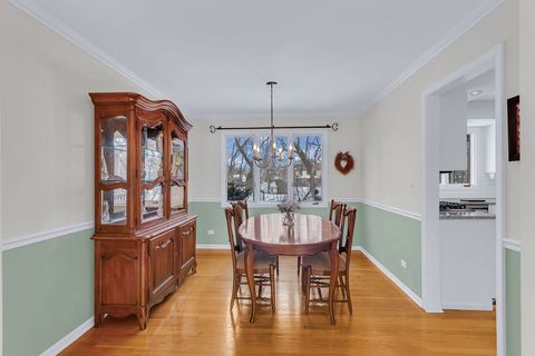 Tiny photo for 530 Mark Lane, Downers Grove, IL 60516 (MLS # 12541197)